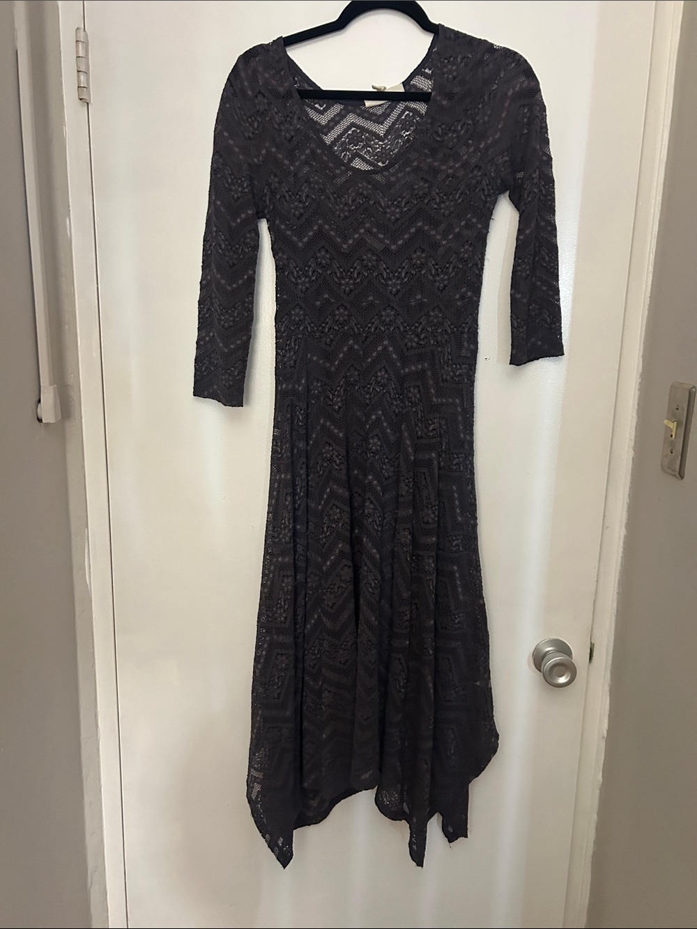 Jessica Simpson Black Lace Handkerchief-Hem Midi Dress